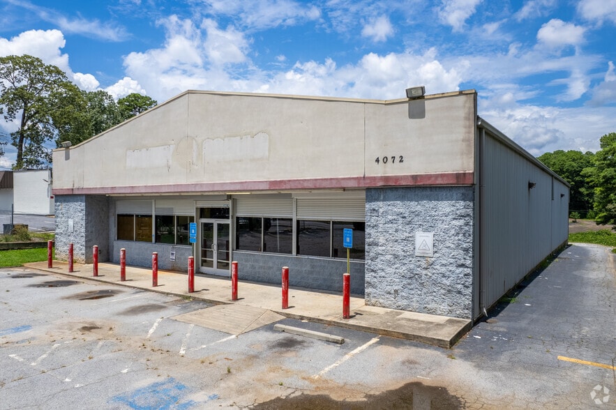 More Photos Of 4072 Glenwood Rd, Decatur Freestanding For Lease
