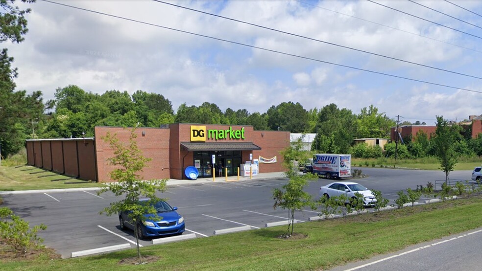 Primary Photo Of 176 S Wadesboro Blvd, Mount Gilead General Retail For Sale