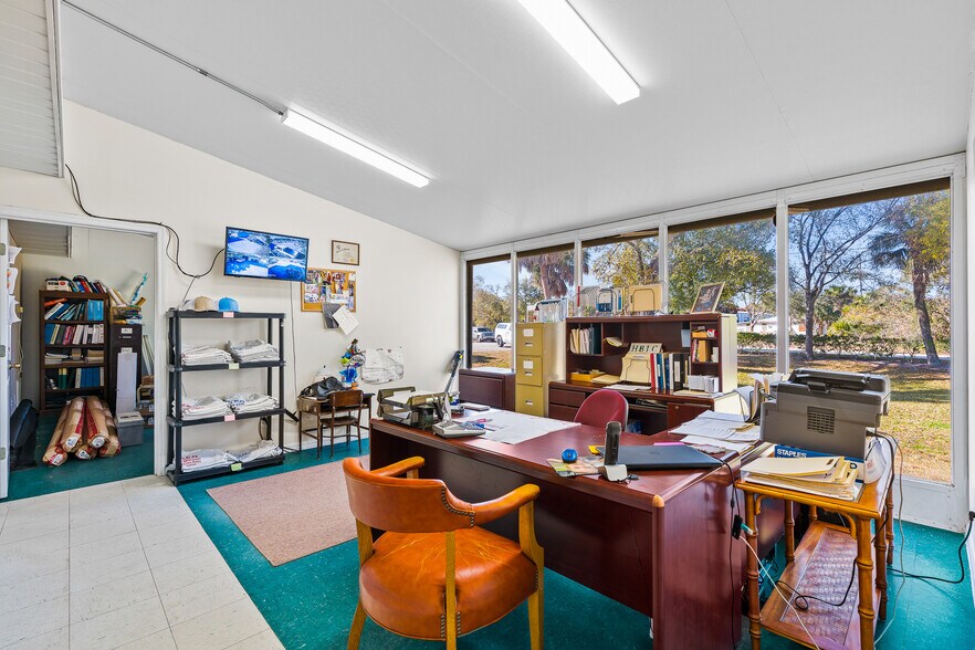 More Photos Of 6695 US 1, Vero Beach Auto Repair For Sale