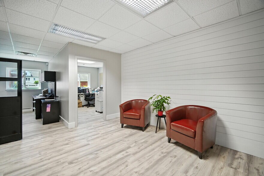 More Photos Of 1767 Northampton St, Holyoke Office Residential For Sale