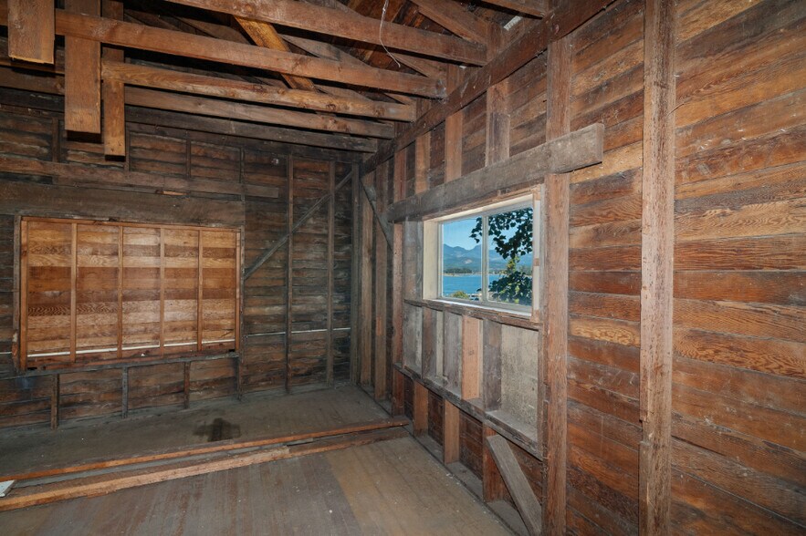 More Photos Of 625 Nehalem Blvd, Wheeler Storefront Retail Residential For Sale