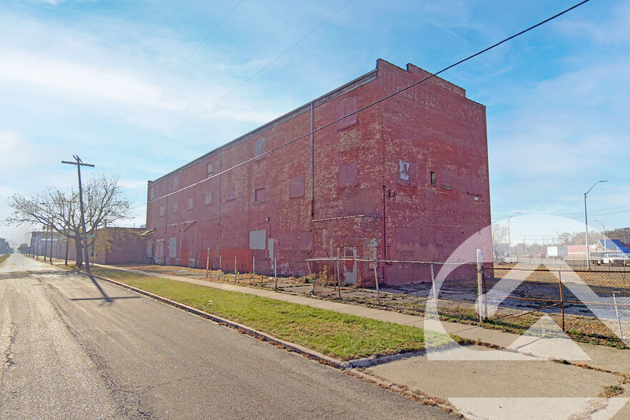 Primary Photo Of 3939 Bellevue St, Detroit Warehouse For Sale