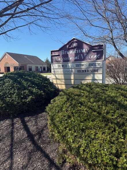 More Photos Of 3387-3395 Farm Bank Way, Grove City Medical For Lease