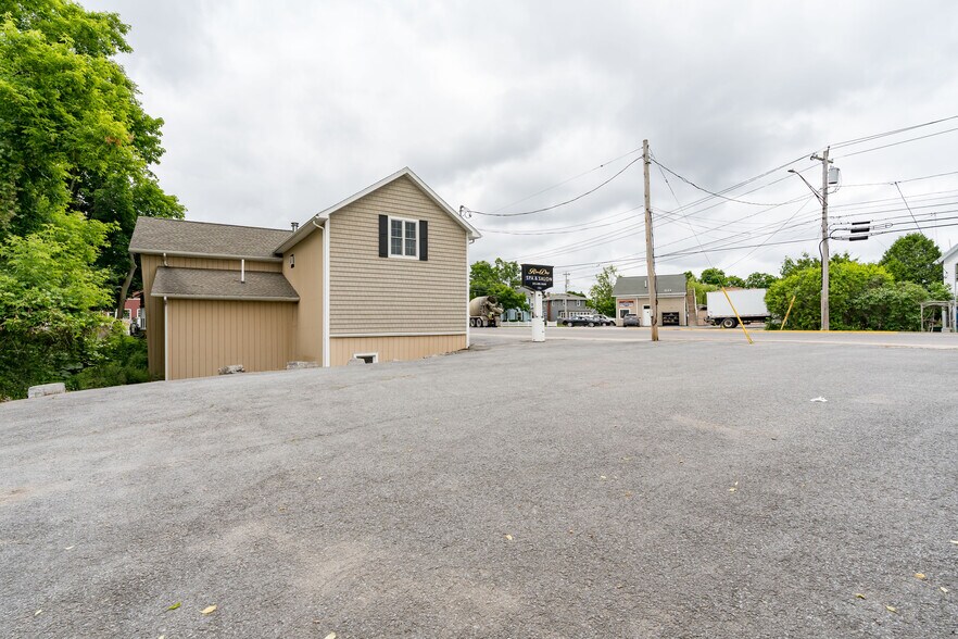 More Photos Of 708 James St, Clayton Office For Sale