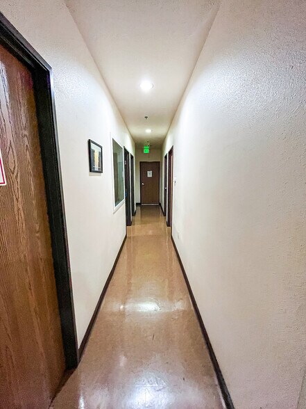 More Photos Of 3000 E 46th St, Vernon Warehouse For Sale