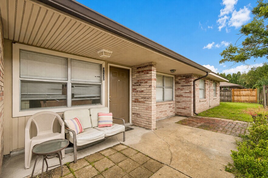 More Photos Of 3132 Bloomingdale Villas Ct, Brandon Apartments For Sale