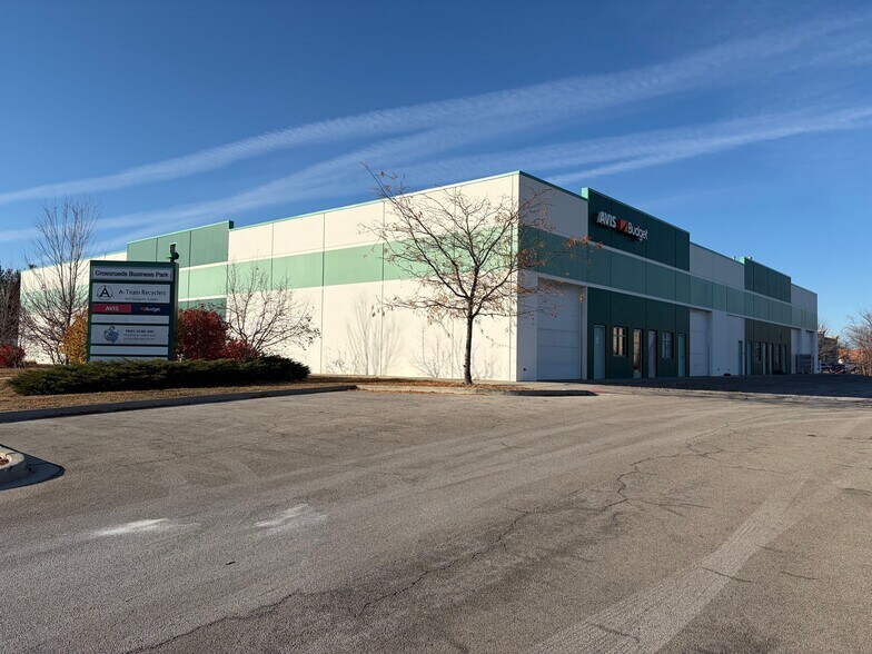 More Photos Of 300 Gregory Ct, Shorewood Warehouse For Sale