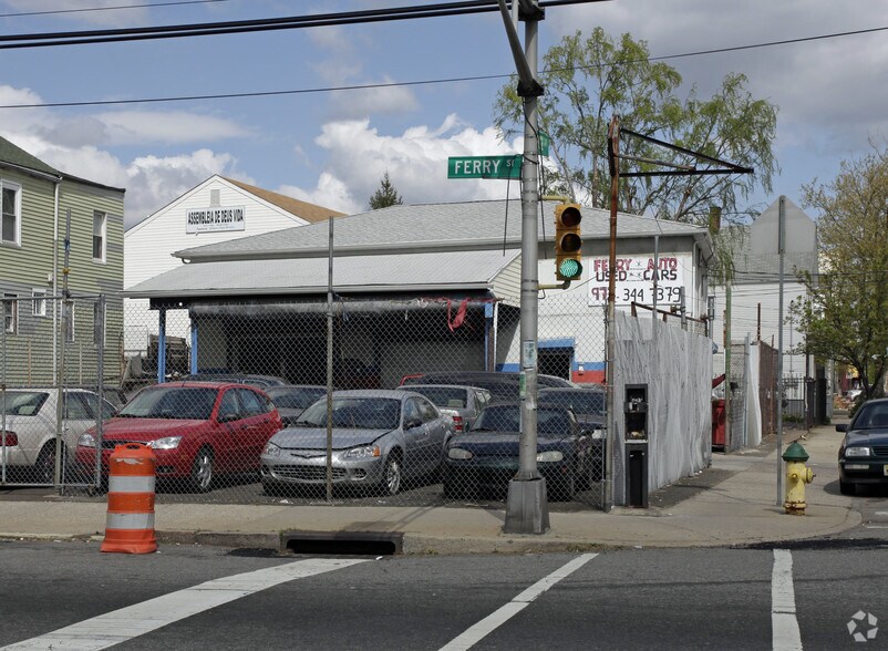 More Photos Of 460 Ferry St, Newark Auto Repair For Sale