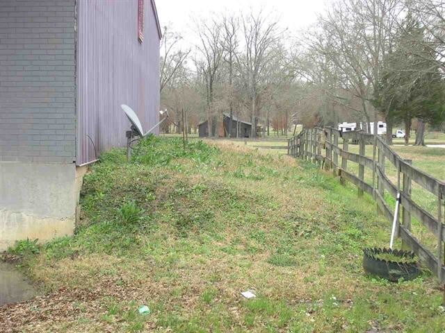 More Photos Of 2930 Springridge Rd, Raymond Freestanding For Lease