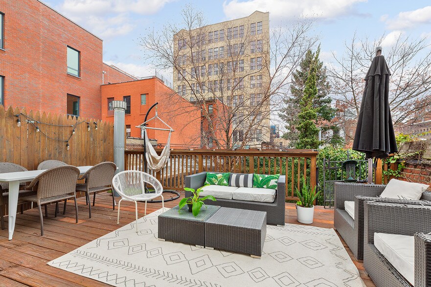 More Photos Of 62 Grand St, Brooklyn Storefront Retail Residential For Sale