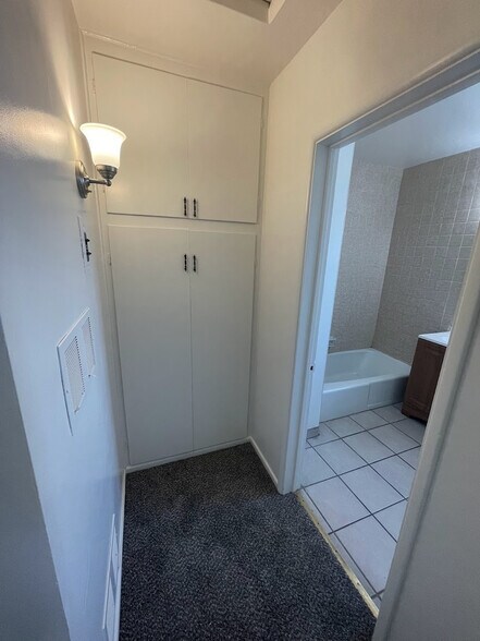 More Photos Of 20 W Grand Ave, Alhambra Apartments For Sale