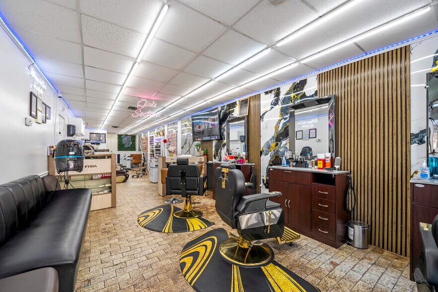 More Photos Of 851-853 Main St, Hackensack Storefront Retail Residential For Lease
