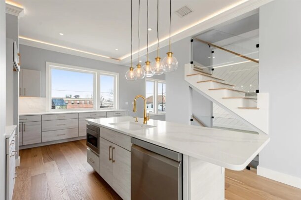 More Photos Of 308 Newton St, Waltham Apartments For Sale
