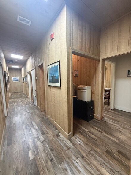 More Photos Of 725 S J St, Pensacola Office Residential For Sale