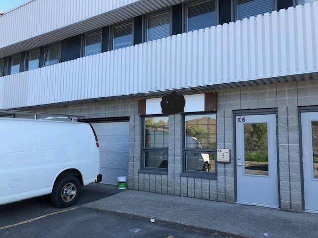 More Photos Of 2285 St Laurent Blvd, Ottawa Office For Lease
