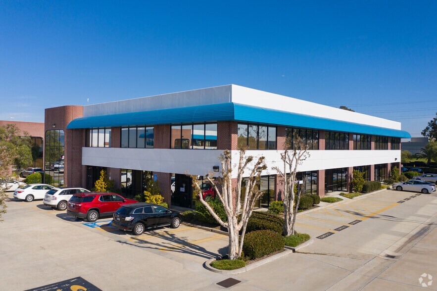 More Photos Of 357 Van Ness Way, Torrance Unknown For Lease