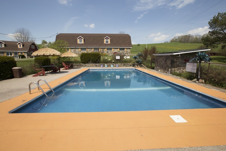 More Photos Of 201 Roses Hill Rd, Richfield Springs Hotel For Sale