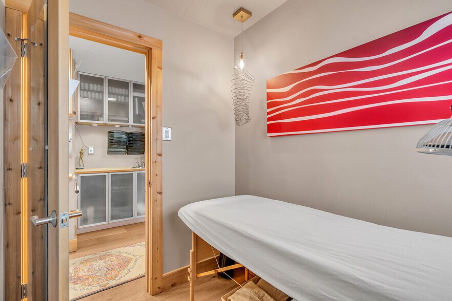 More Photos Of 34 S 500 E, Salt Lake City Medical For Lease