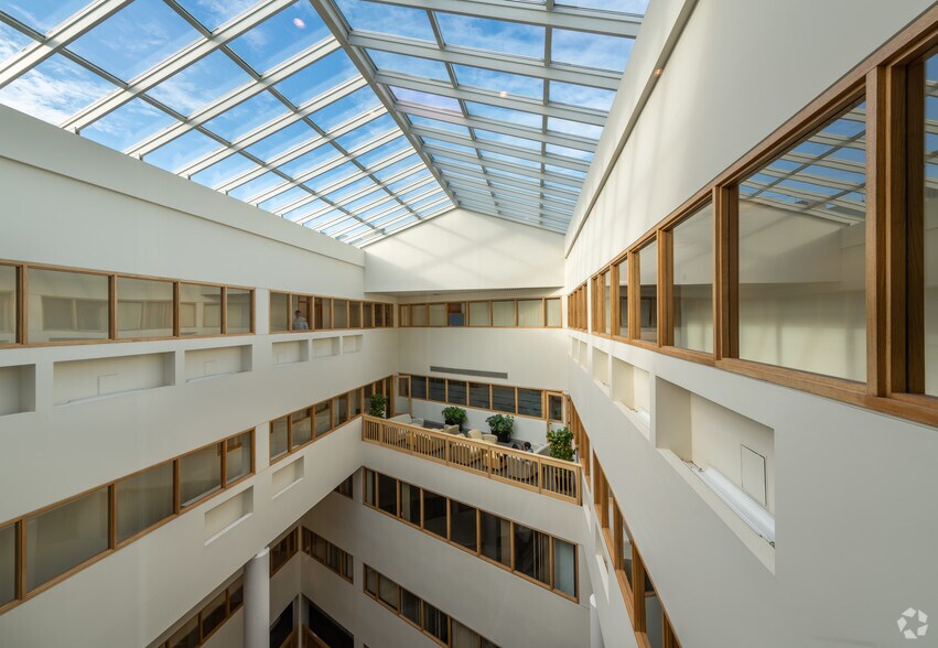 More Photos Of 161 Worcester Rd, Framingham Office For Sale