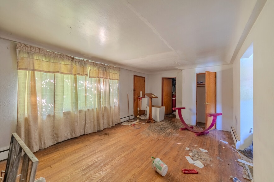 More Photos Of 112 S 13th St, Jeannette Religious Facility For Sale