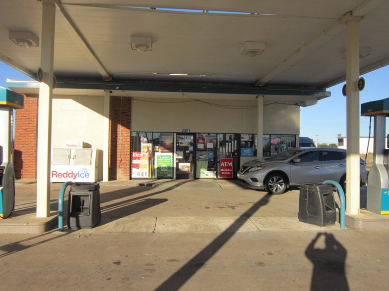 More Photos Of 2301 Lackey St, Lumberton Convenience Store For Sale
