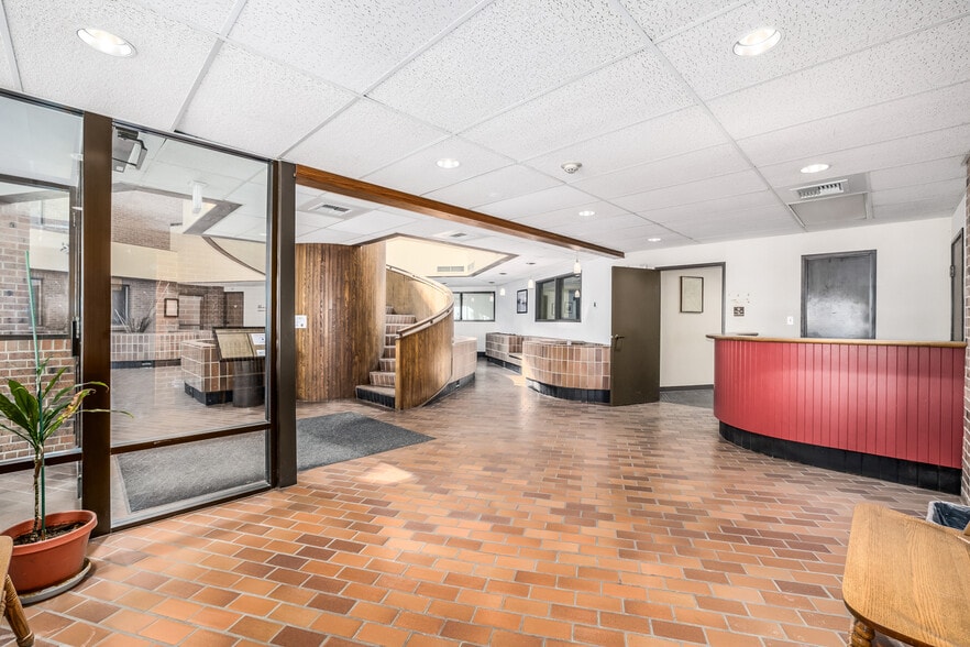 More Photos Of 12567 W Cedar Dr, Lakewood Office For Sale