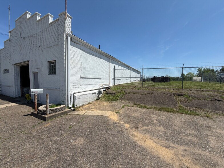 More Photos Of 1306 Harrisburg Rd NE, Canton Warehouse For Sale