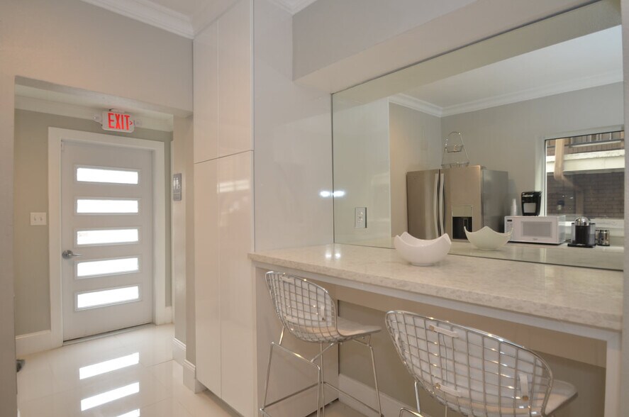 More Photos Of 1644 W Alabama St, Houston Loft Creative Space For Lease