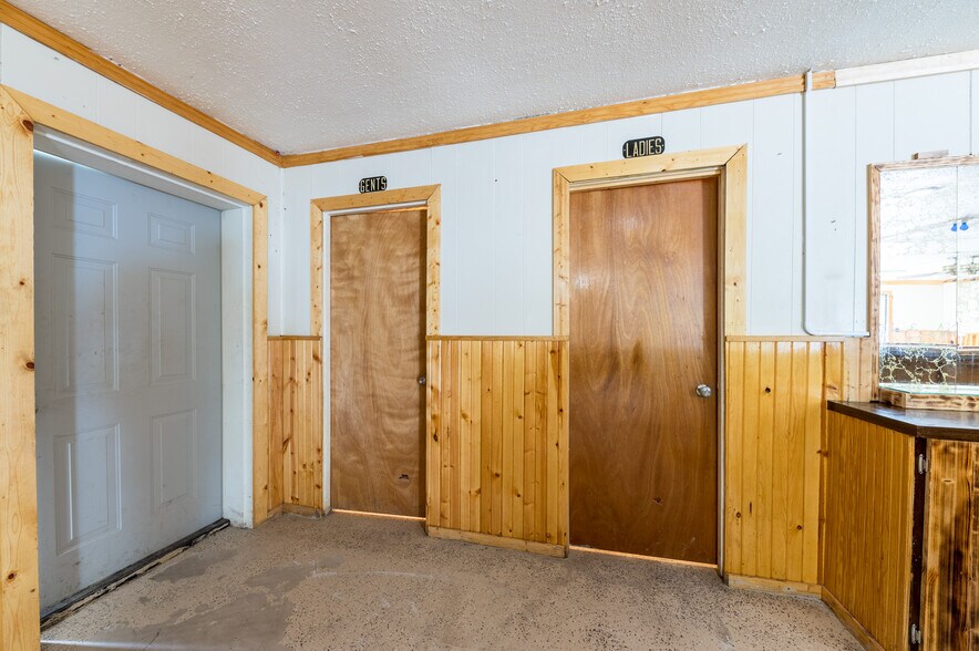 More Photos Of 2671 Clarksburg Rd, Buckhannon Restaurant For Sale