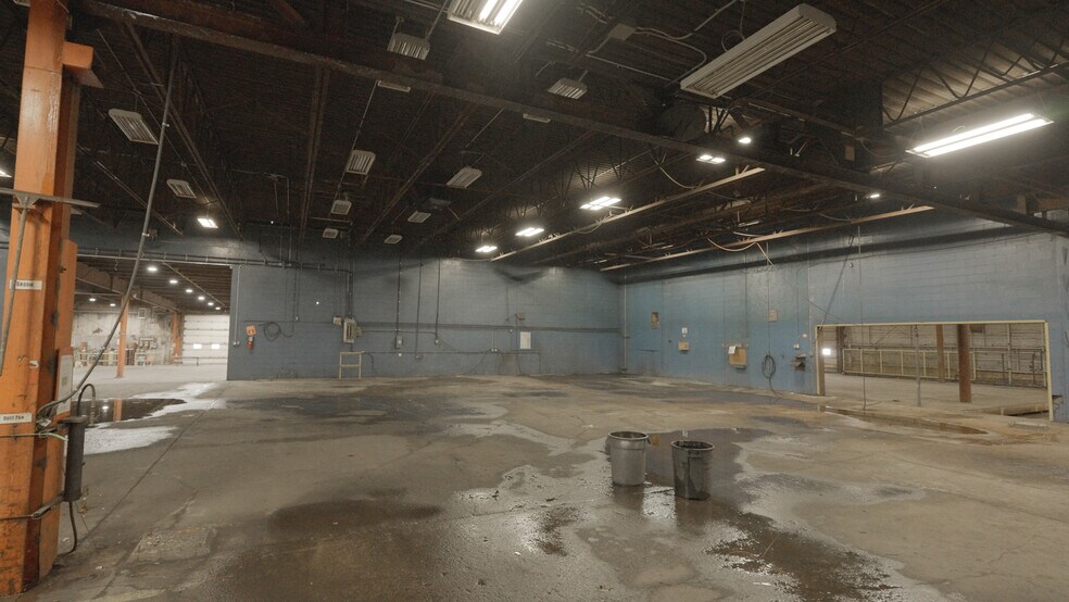 More Photos Of 135 York Street E St, Yorkton Warehouse For Sale