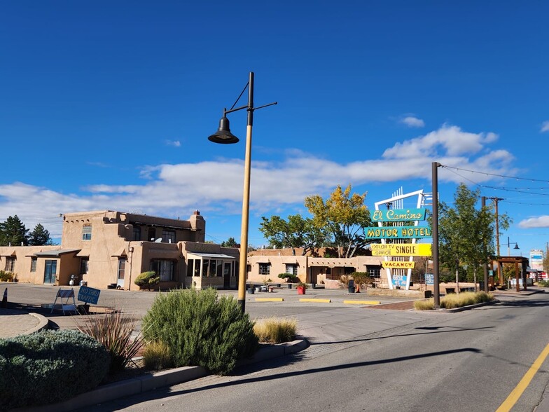 Primary Photo Of 6851 4th St NW, Los Ranchos De Albuquerque Hotel For Sale