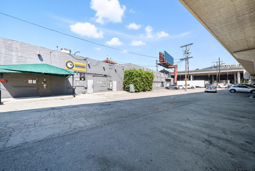 More Photos Of 11300-11320 W Pico Blvd, Los Angeles Storefront For Lease