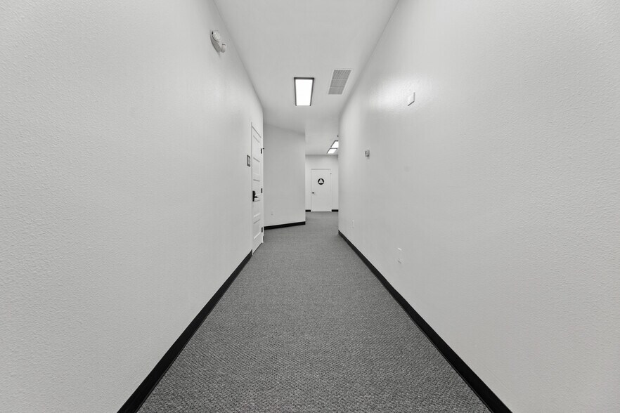 More Photos Of 2008 W Dorothea Ave, Visalia Freestanding For Sale