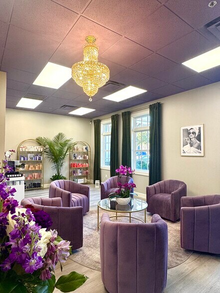 More Photos Of 14 Oak Forest Rd, Bluffton Medical For Sale