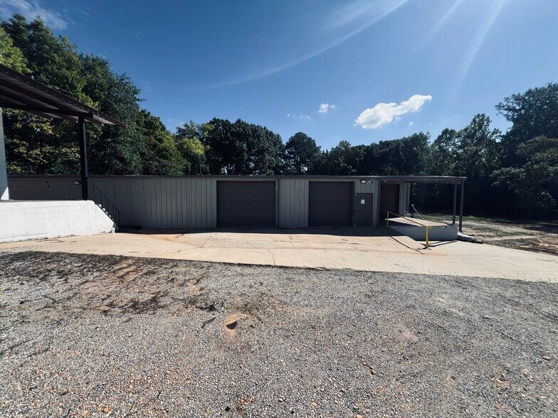 More Photos Of 3300 Atlanta Hwy, Montgomery Warehouse For Lease