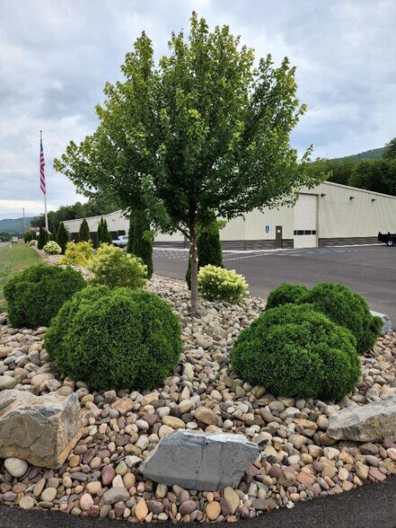 More Photos Of 2851 S Reach Rd, Williamsport Light Distribution For Lease