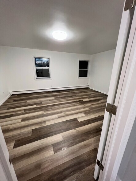 More Photos Of 2412 Boston Post Rd, Larchmont Apartments For Sale