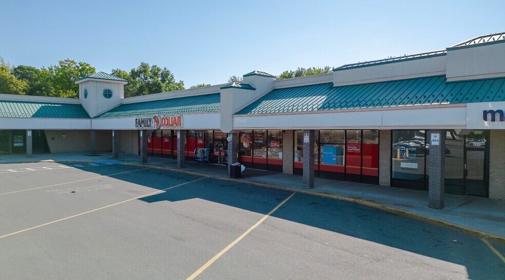 More Photos Of 264-350 Middle Country Rd, Coram Unknown For Lease