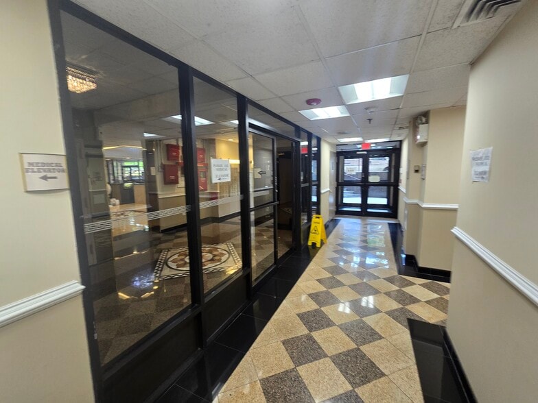 More Photos Of 92-29 Queens Blvd, Rego Park Apartments For Lease