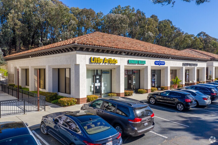 More Photos Of 16363-16495 Bernardo Center Dr, San Diego Unknown For Lease