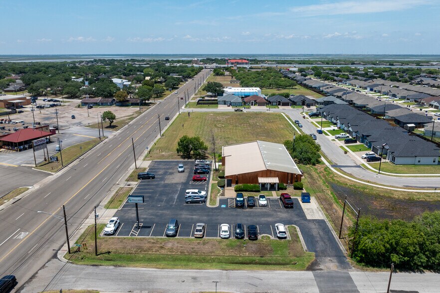 More Photos Of 3022 McKinzie Rd, Corpus Christi Medical For Sale
