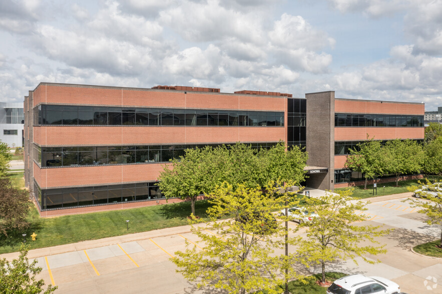 Primary Photo Of 1089 Jordan Creek Pky, West Des Moines Office For Lease