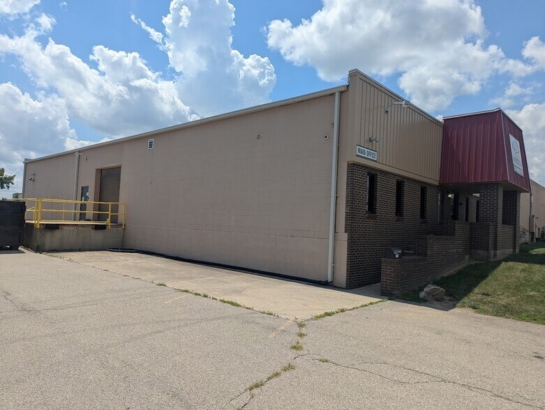 More Photos Of 5724 Webster St, Dayton Manufacturing For Lease
