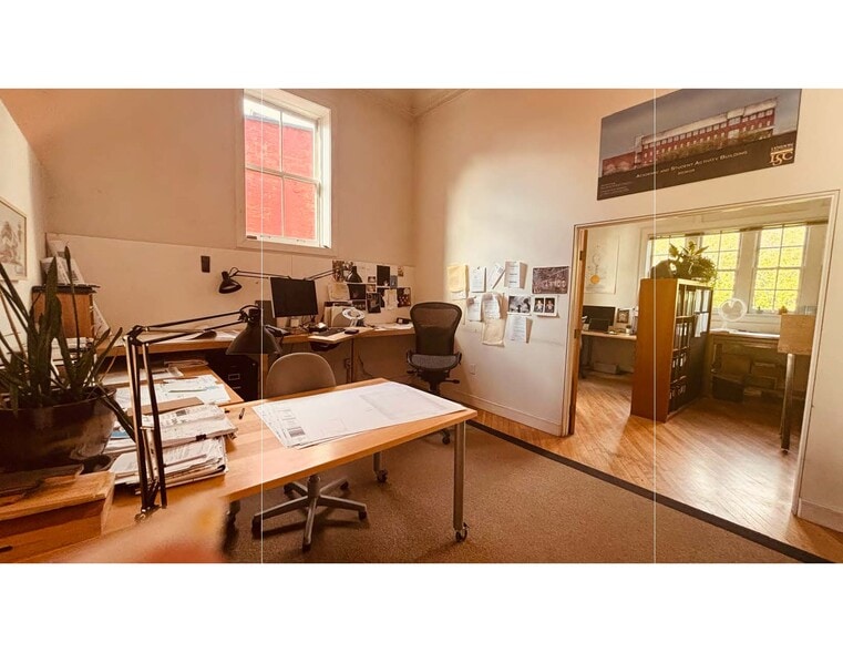 More Photos Of 117 Saint Paul St, Burlington Office For Sale
