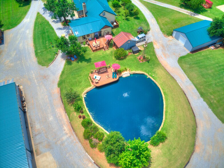 More Photos Of 6701 NW 178th St, Edmond Flex For Sale