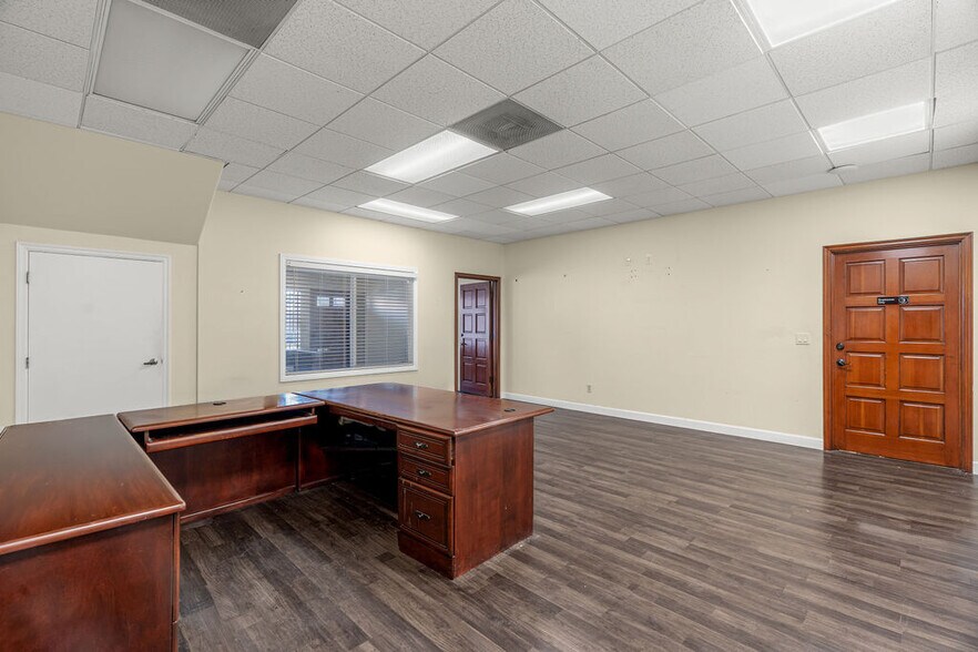 More Photos Of 8891 Watson St, Cypress Office For Sale