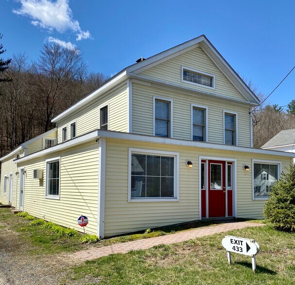 More Photos Of 433 Main St, New Hartford Office Residential For Lease