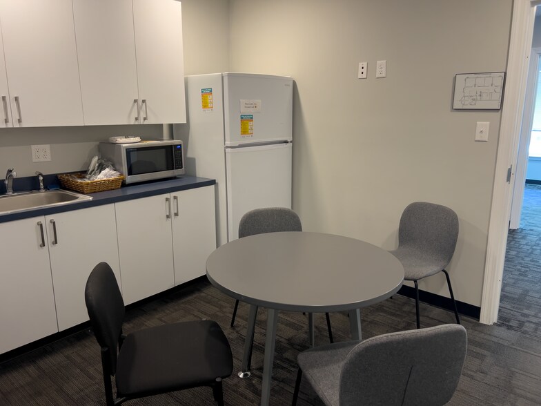 More Photos Of 210 Whiting St, Hingham Office For Lease