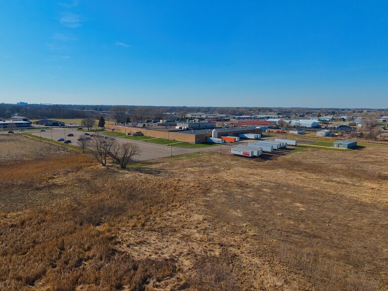 More Photos Of 710 N State St, Fairmont Industrial For Sale