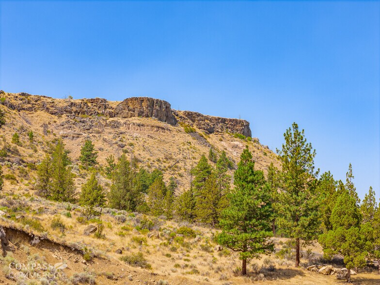 More Photos Of Taxlot 111100-00-01900, Culver Land For Sale